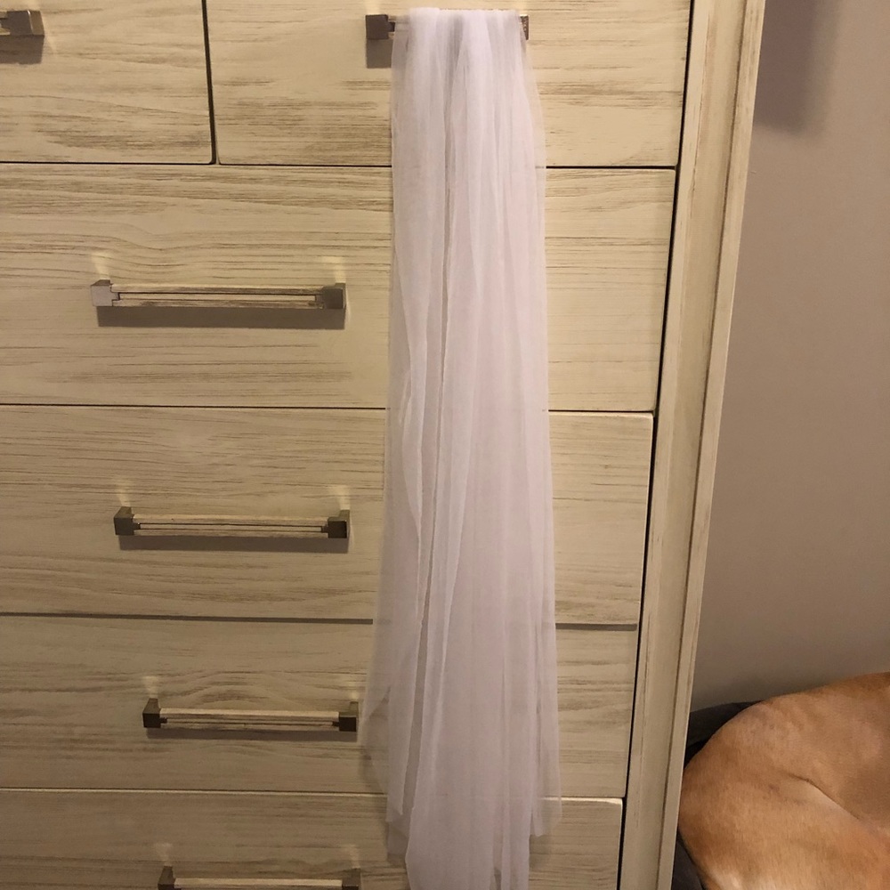 White wedding Veil